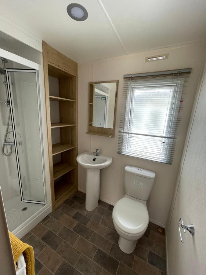 Beautiful 3-Bed Caravan Situated On Lakeland Haven Grange-over-Sands Exterior photo